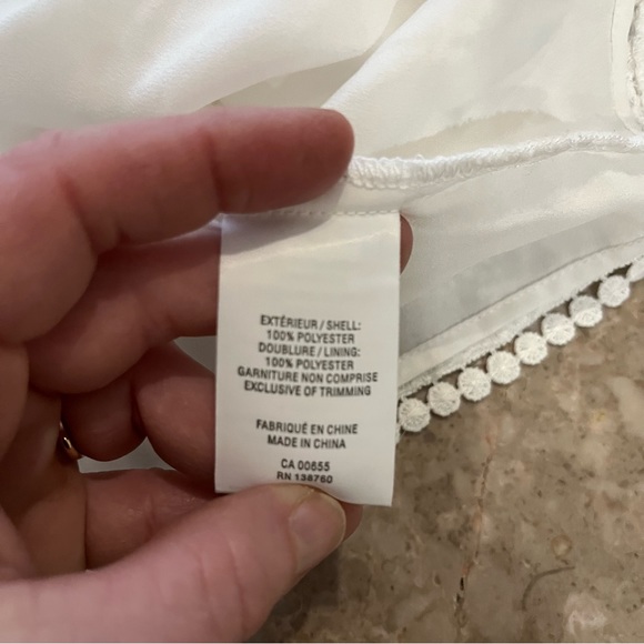 Reitmans cream color crochet top with black straps size small - Picture 11 of 11